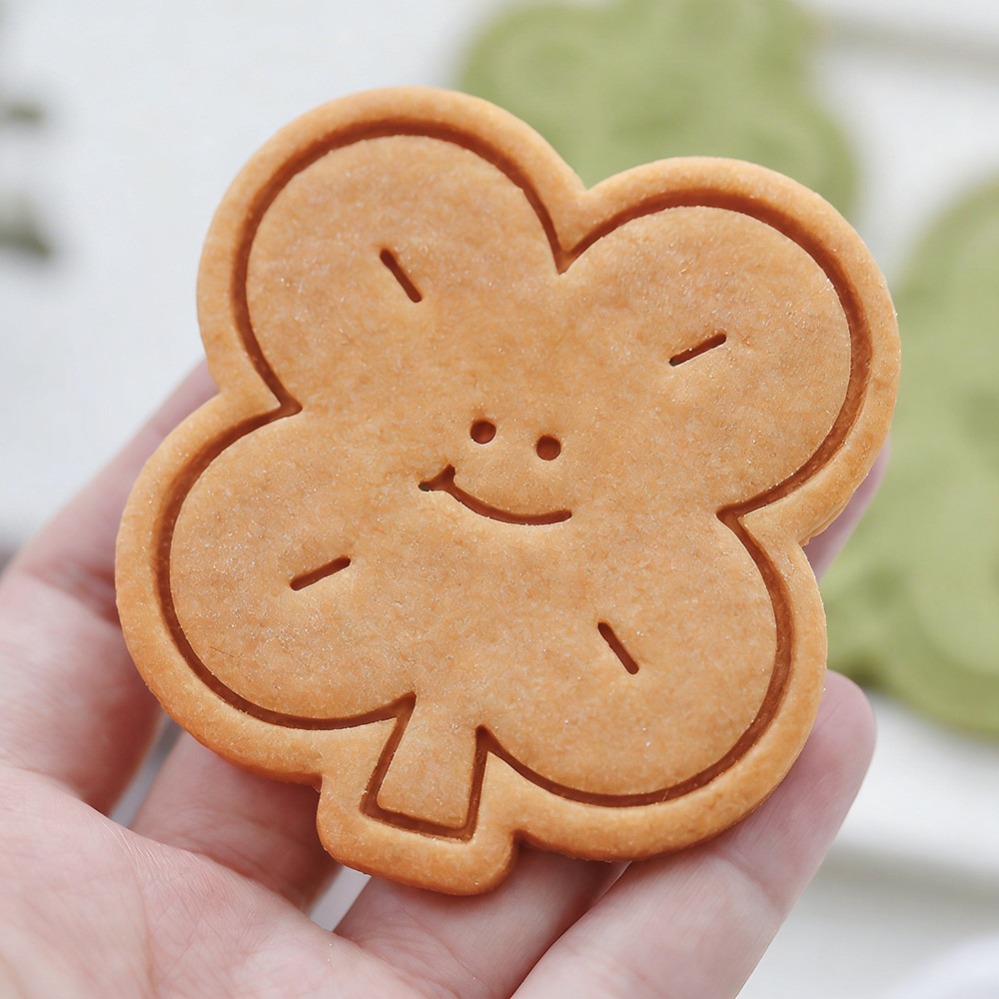Lucky Four-Leaf Clover Cookie  - đánh giá và giá Kitchen Baking Utensil